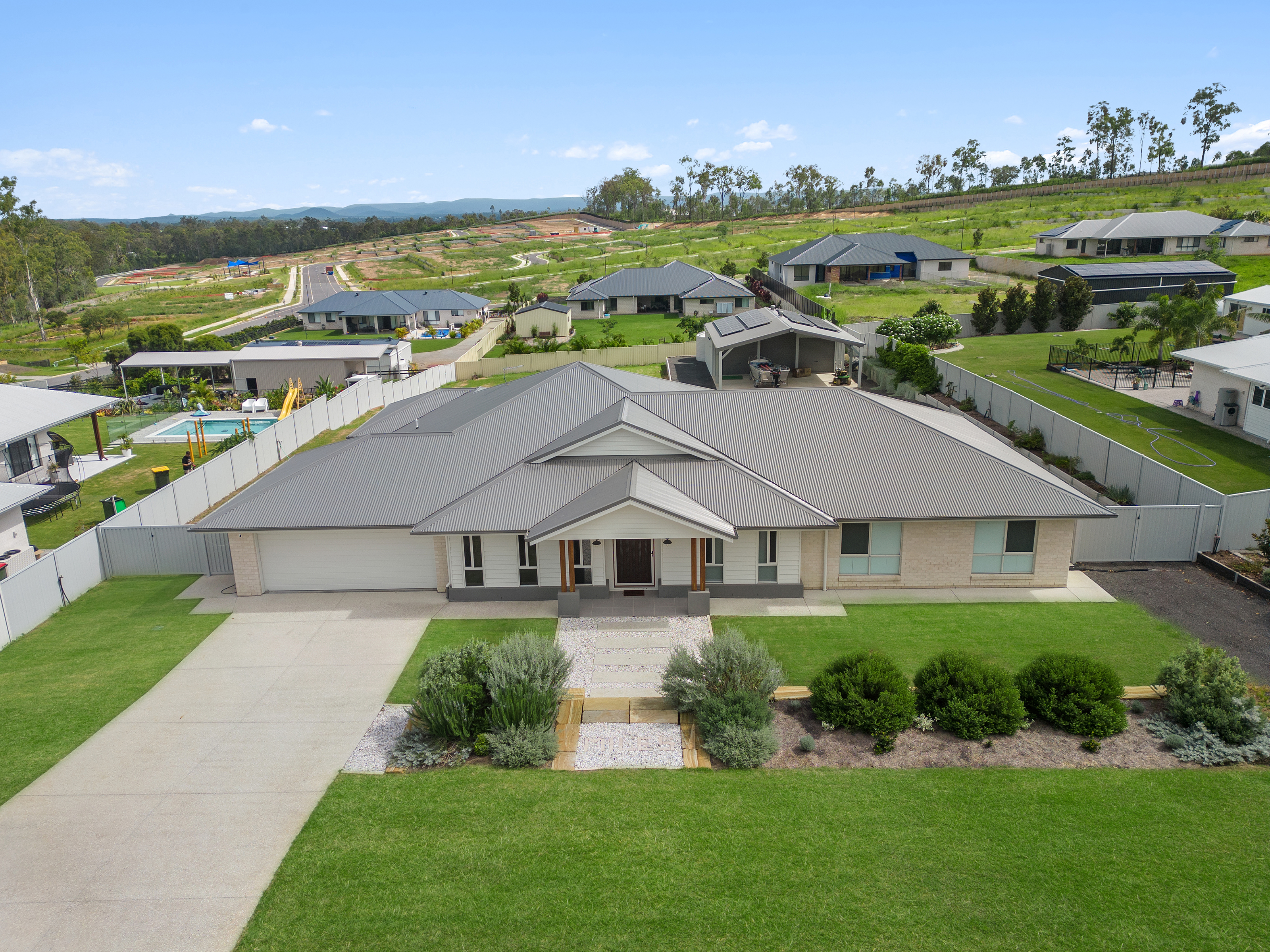 35 GLOUCESTER DR, DEEBING HEIGHTS QLD 4306, 0 غرف, 0 حمامات, House