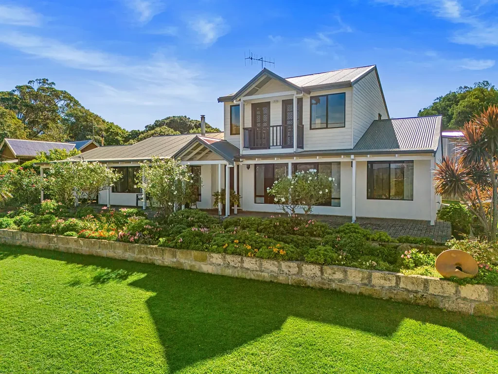 108 Minsterly Road, Ocean Beach, WA 6333
