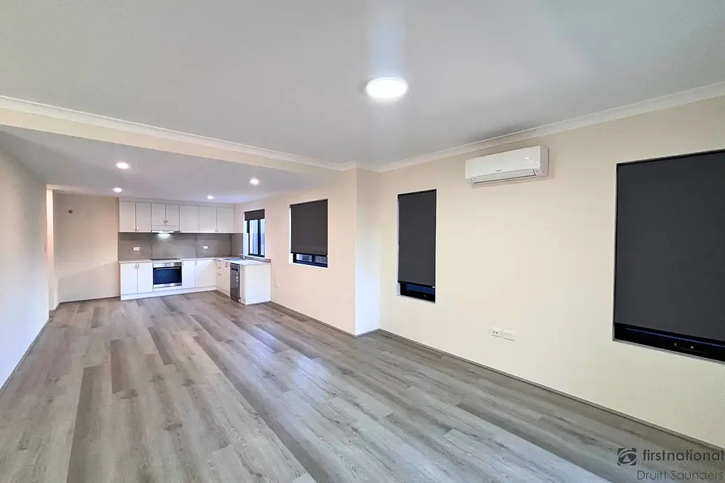Brand new downstairs apartment in excellent location