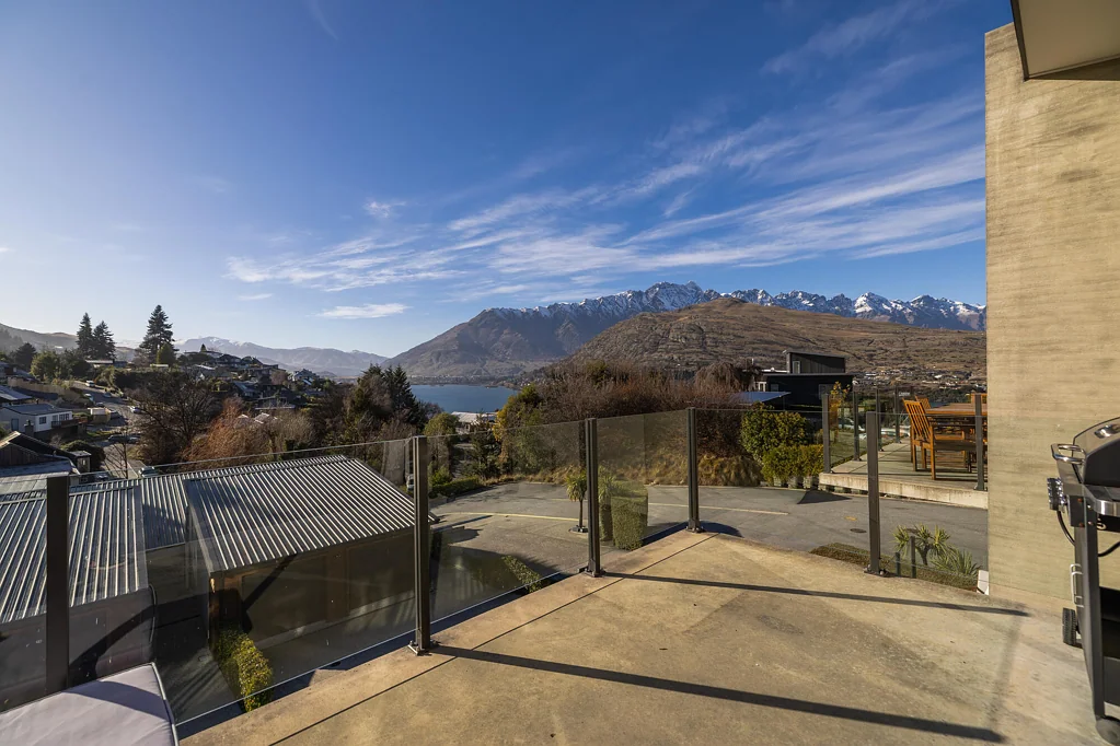 Queenstown 2 Bedroom The Queenstown Lifestyle, Within Reach