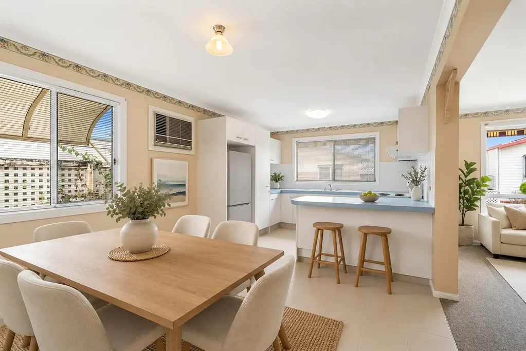 Tweed Heads South 2房  Unlock the Potential in This Charming Over 50's Retreat