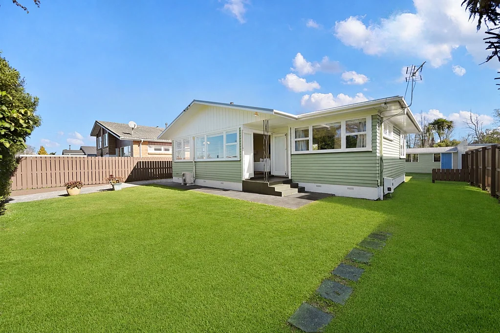 Fairview Downs 3Kwarto Sunny & Spacious | Big Backyard | Family Ready