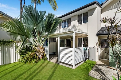 Elanora 3房  Resort style living and ultimate location!