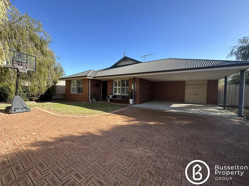 FAMILY HOME IN GOODWOOD ESTATE