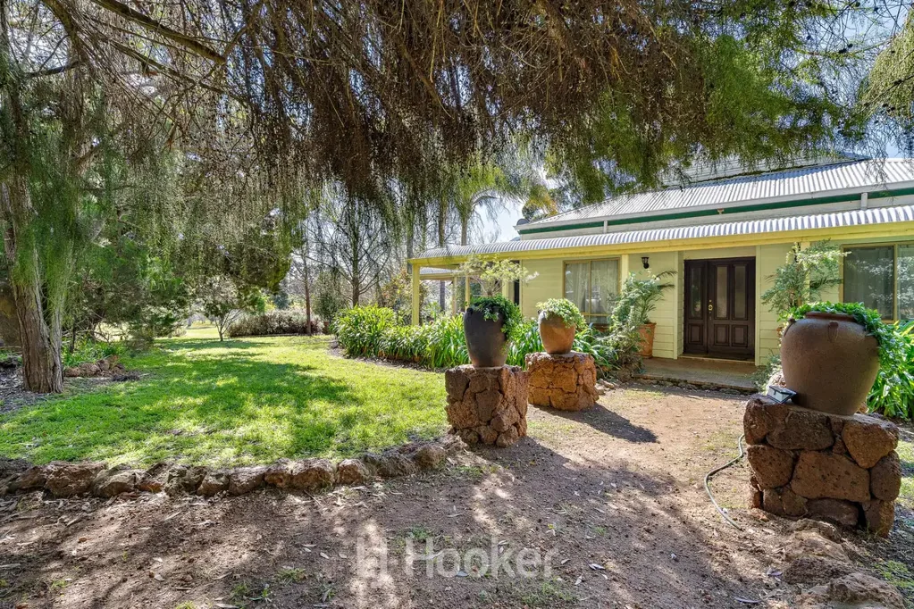 Rosa Brook 7બેડરૂમ A Rural Property With a Story to Tell