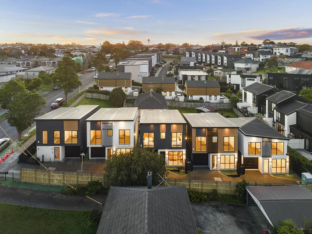 Glen Innes 4房  Contemporary Living Without Compromise
