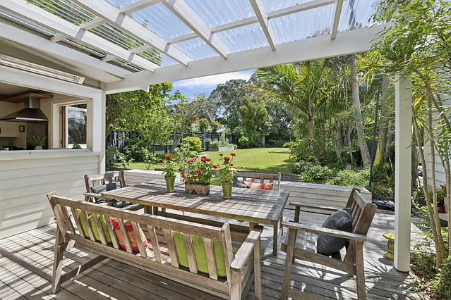 142 Queen Street, Northcote Point, North Shore City