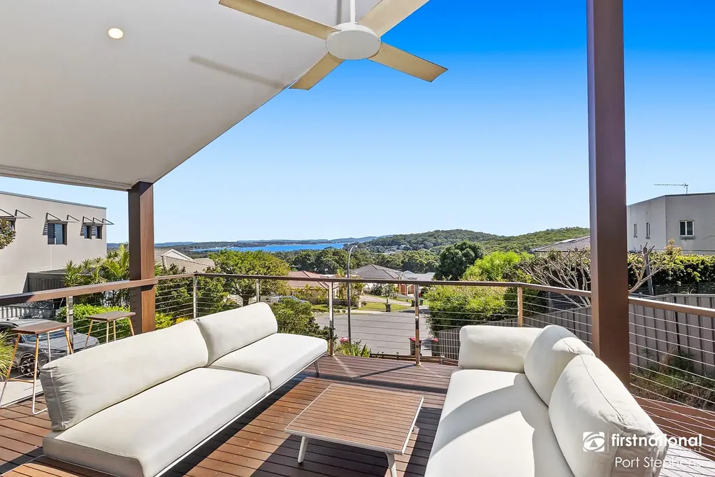 Corlette 4ห้องนอน INCREDIBLE VALUE - INCREDIBLE VIEWS - MUST BE SEEN TO BE APPRECIATED