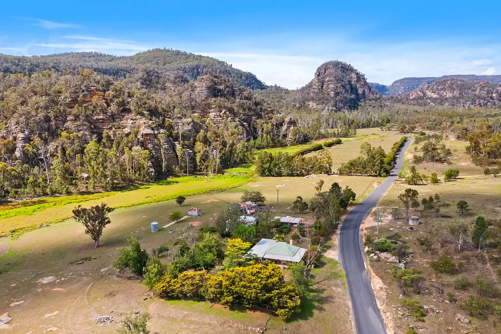 Rylstone HISTORIC CHARM ON 260 ACRES