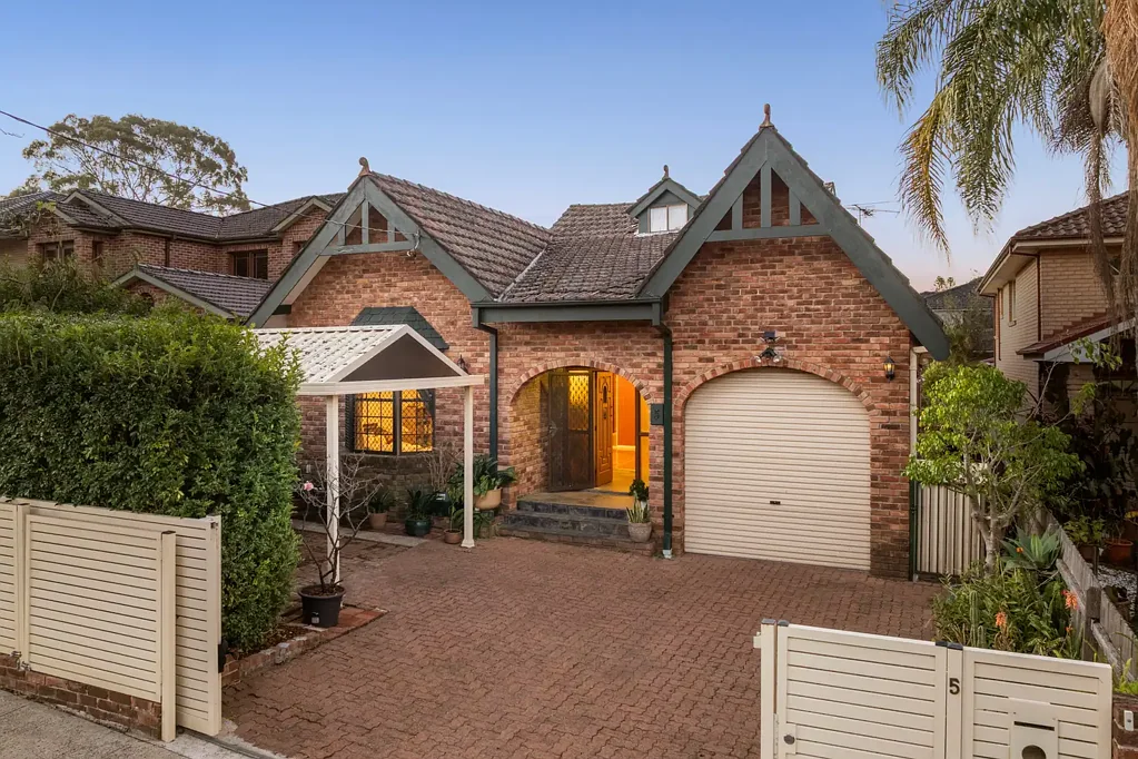 Strathfield 5 Bedroom Generous family residence in an exclusive address