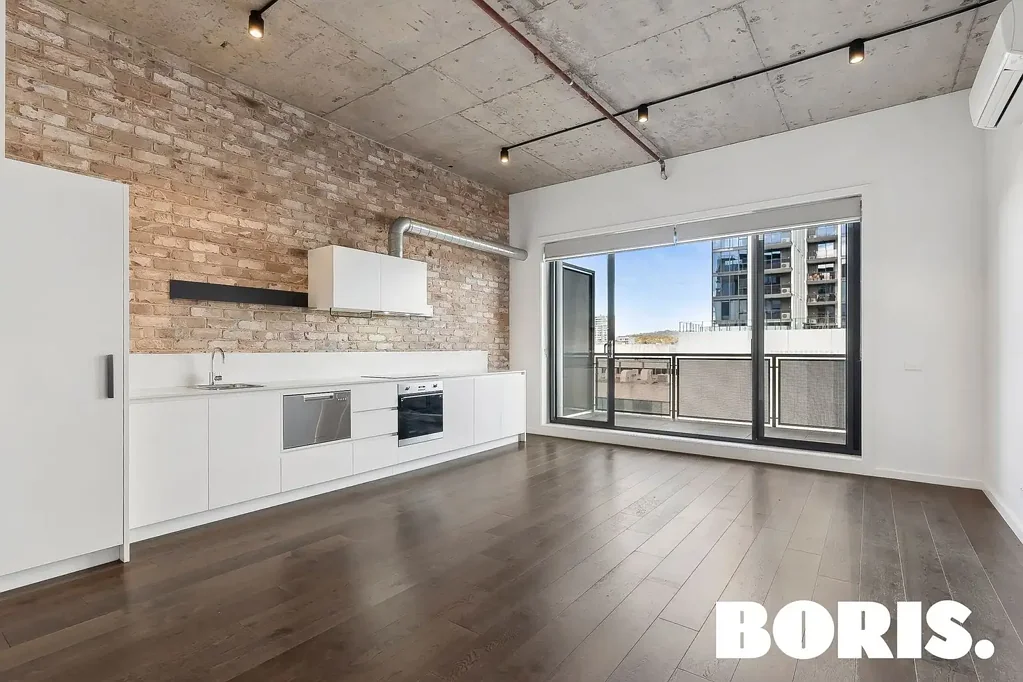 Huge warehouse style apartment in the heart of Woden!