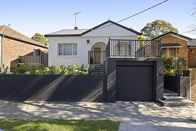 Croydon Park 4Habitaciones Renovated Family Home with Versatile Studio and Reserve Access
