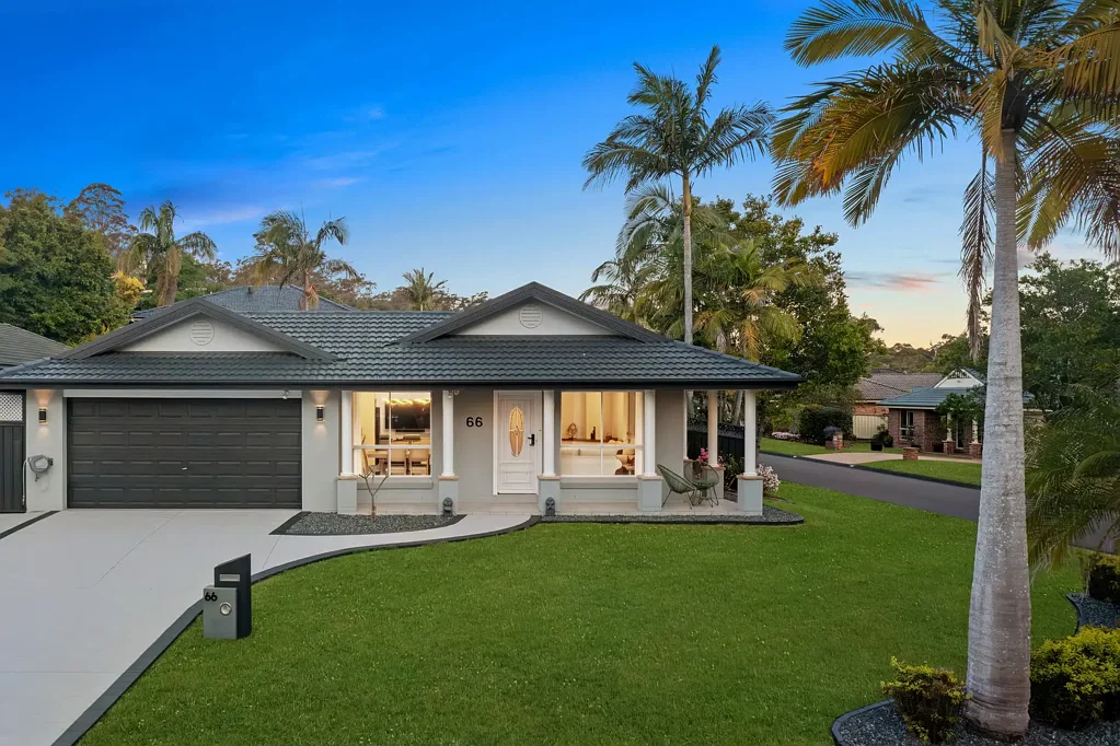 Tumbi Umbi 4 Bedroom Stunning Single Level Residence!