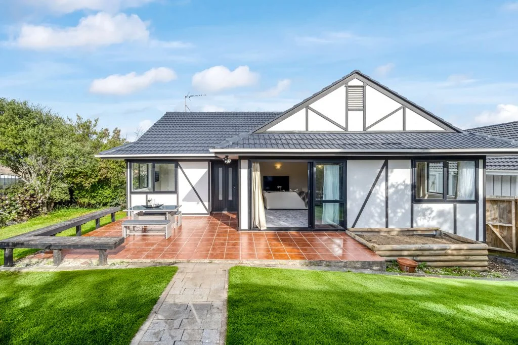 Botany Downs 3房 入门级珍品！步行商圈＋名校网，性价比全面拉满！ Entry-level Gem|  Convenient and Affordable