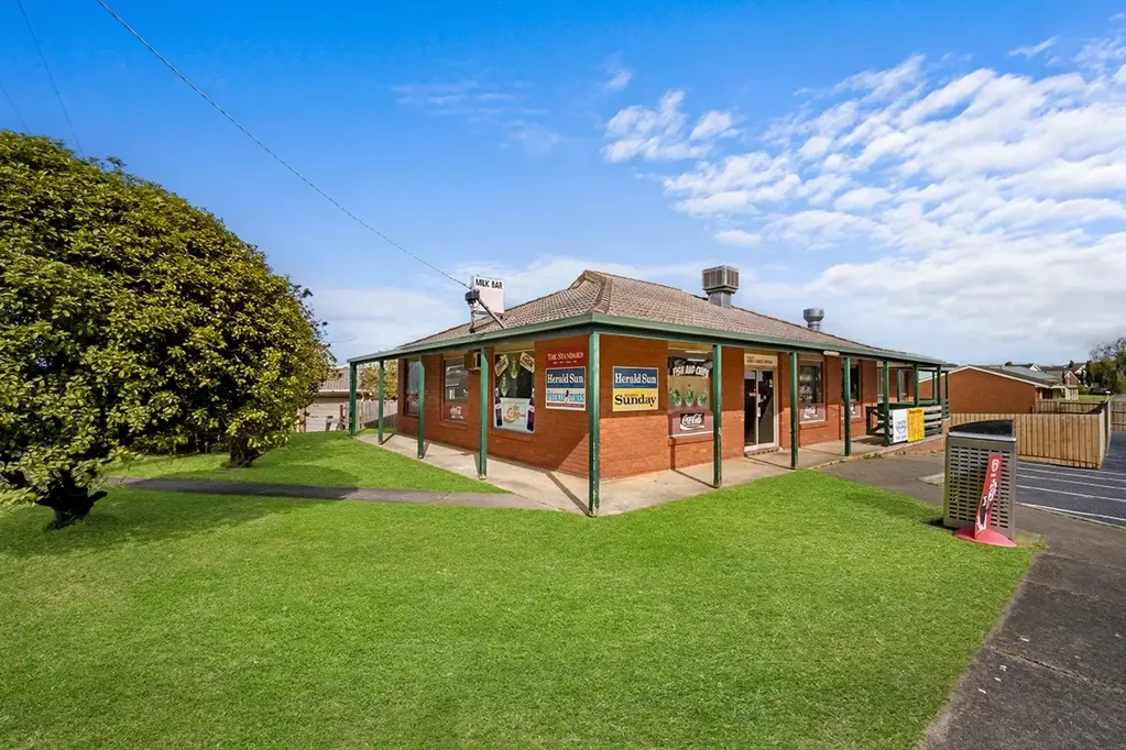Warrnambool 3कमरा Unique Home Opportunity – Live, Work, Invest