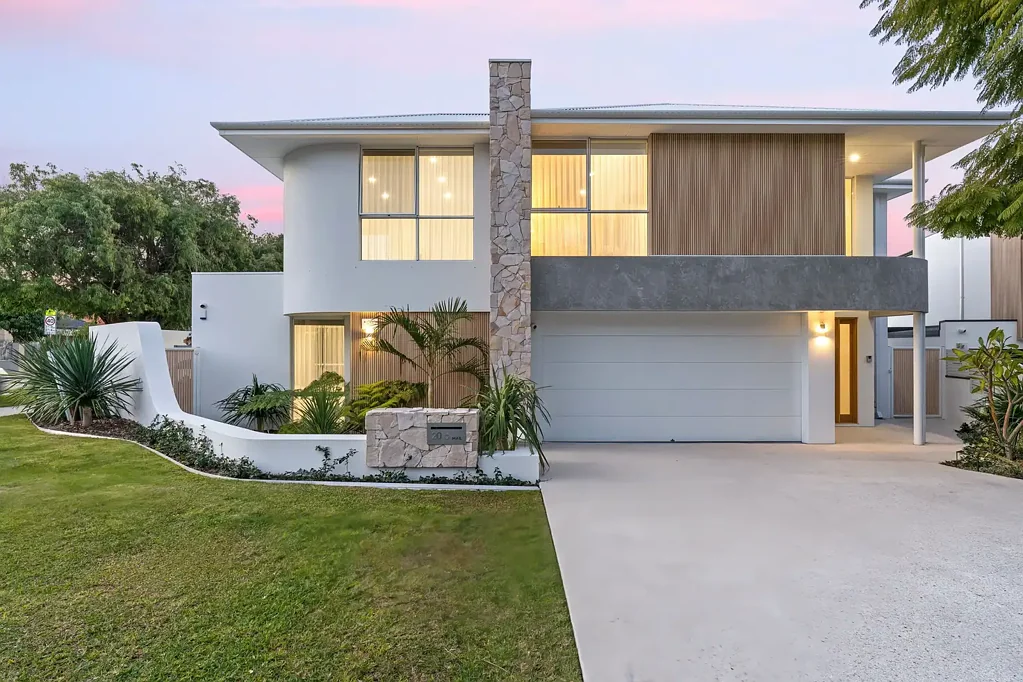 20B Mount Henry Road, Salter Point, WA 6152