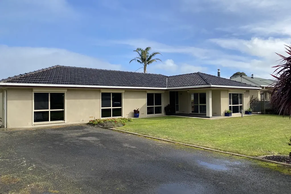 Millicent 5 Bedroom 5 BEDROOM 2 BATHROOM HOME IN POPULAR NORTH AREA