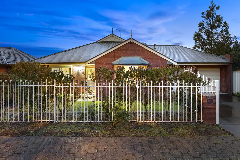 3 Montrose Avenue, Para Hills, SA 5096