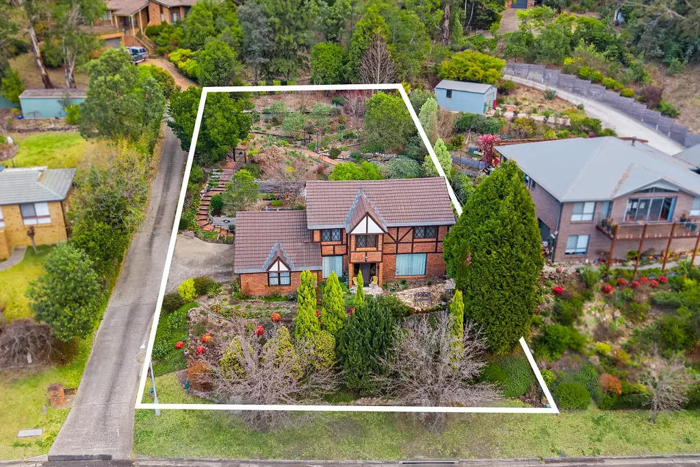 Lithgow 4 Bedroom Elevated Comfort in a Peaceful Position