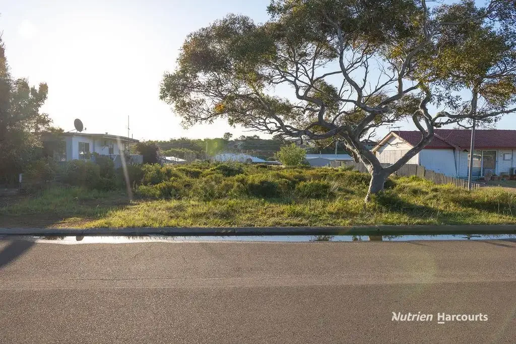 47 Burton Road, Castletown, WA 6450
