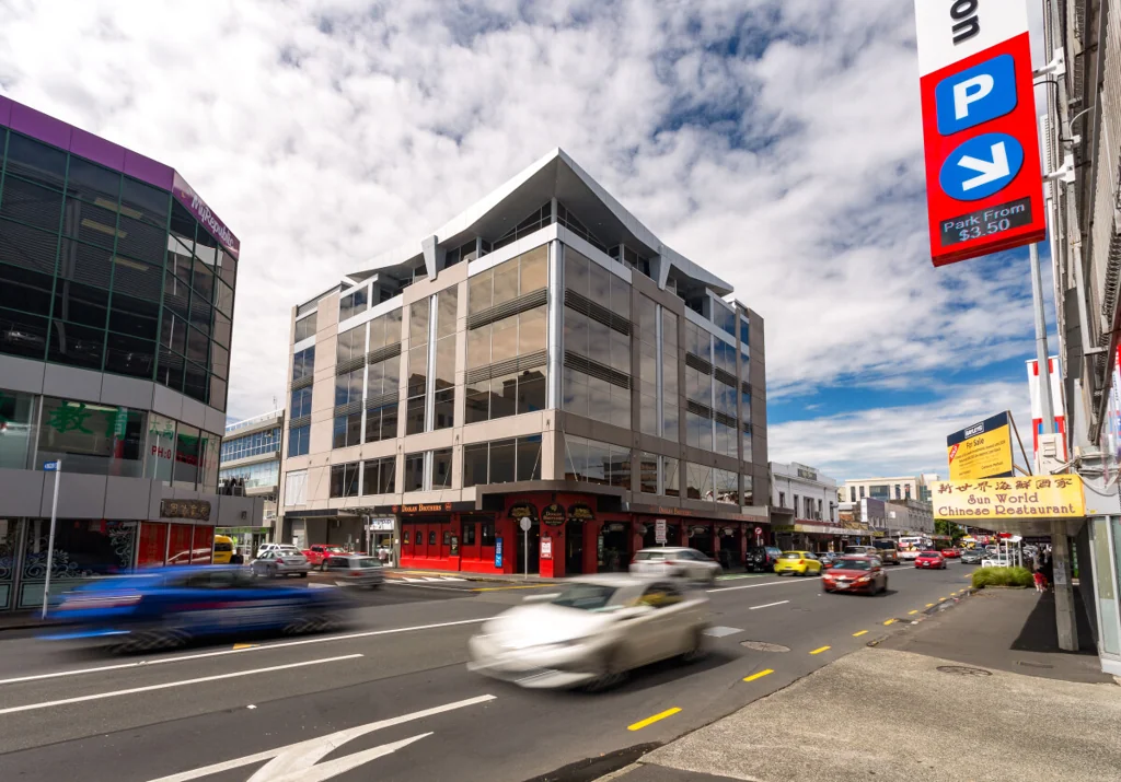 Newmarket Interconnected Floors - Deal to be done