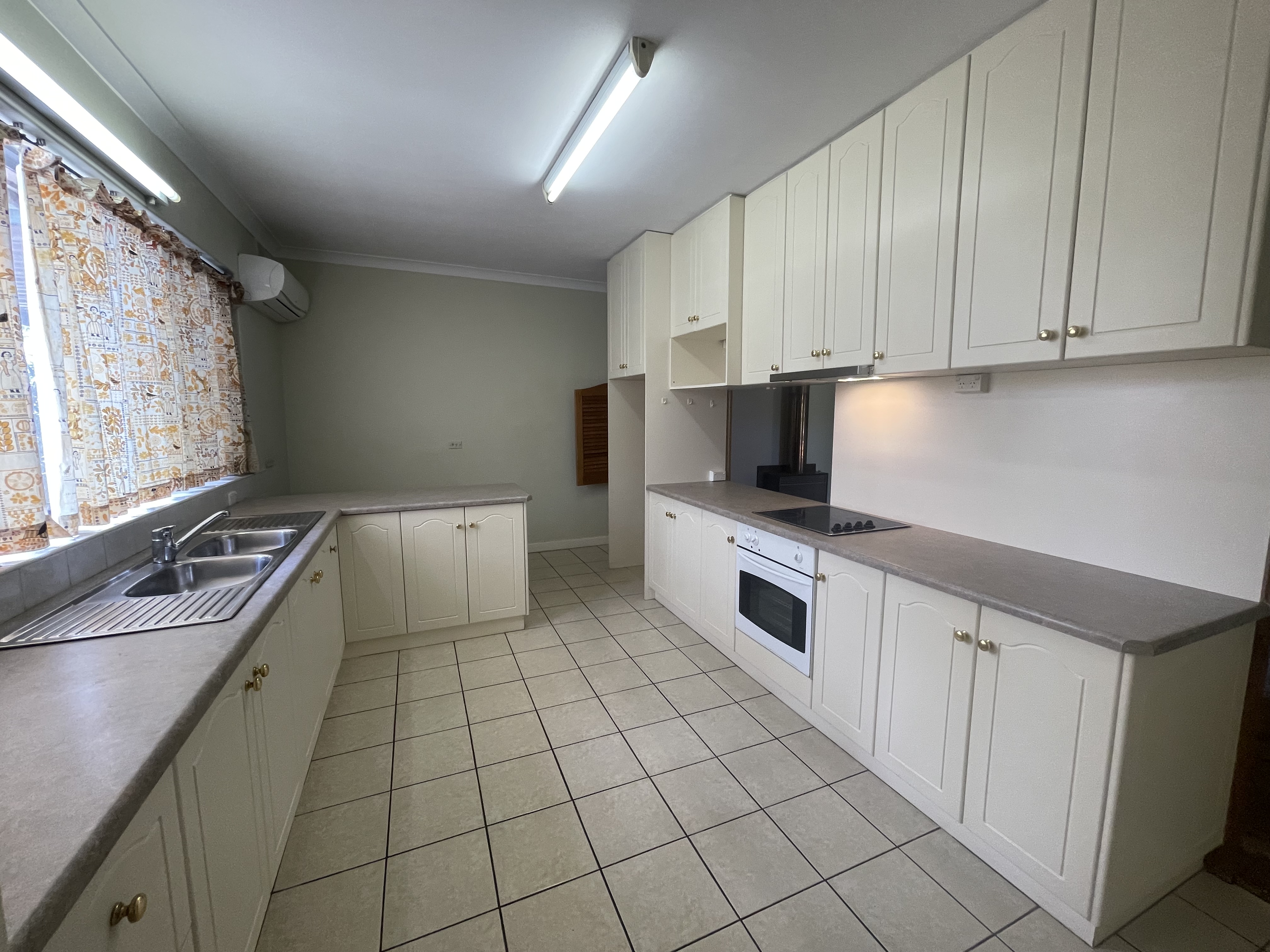 41 MOUNTBATTEN TCE, FLINDERS PARK SA 5025, 0 Kuwarto, 0 Banyo, House