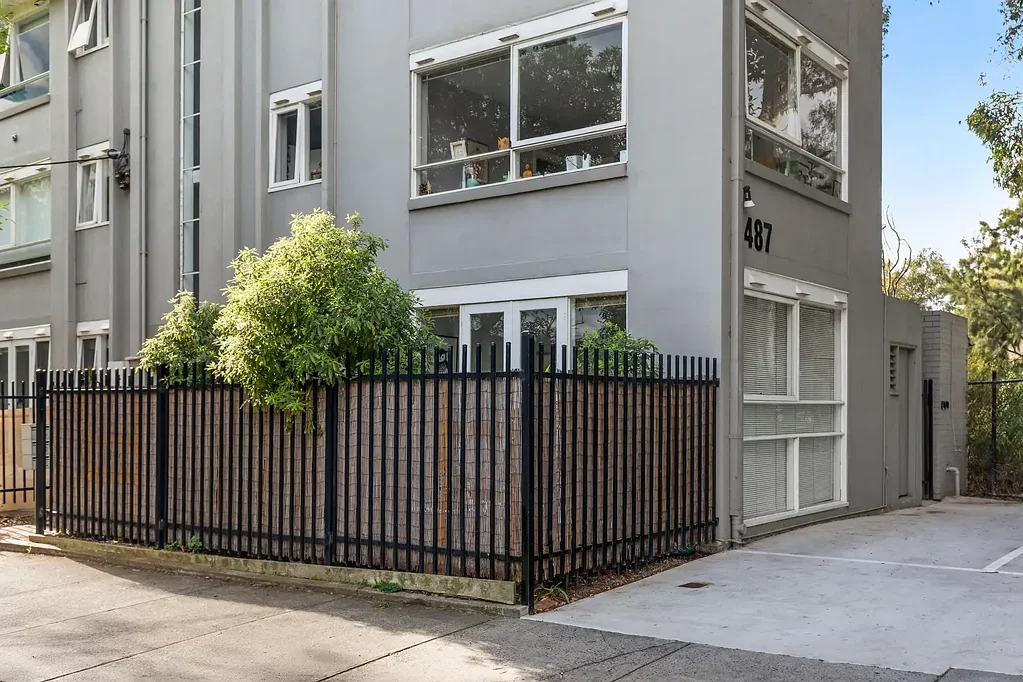 3/487 St Kilda Street, Elwood, VIC 3184