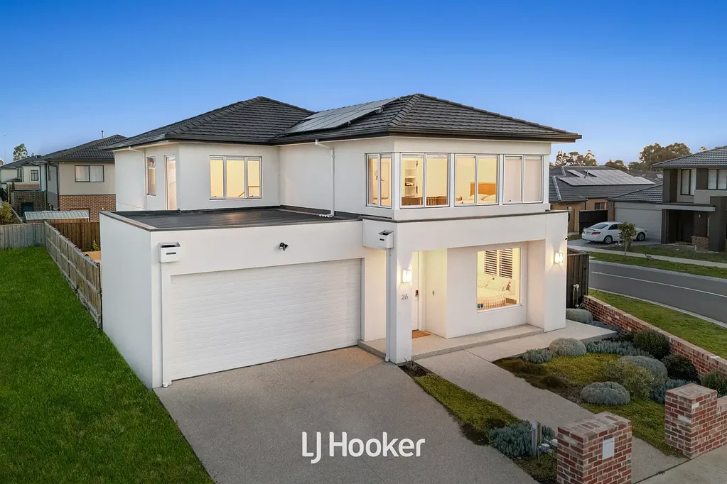 Lyndhurst 5房 尊贵转角地块 高端不锈钢电器 步入式食品储藏室 遮盖户外用餐区 双车库带内外通道 太阳能节能系统 Prestigious Family Living on a Premium Corner Block