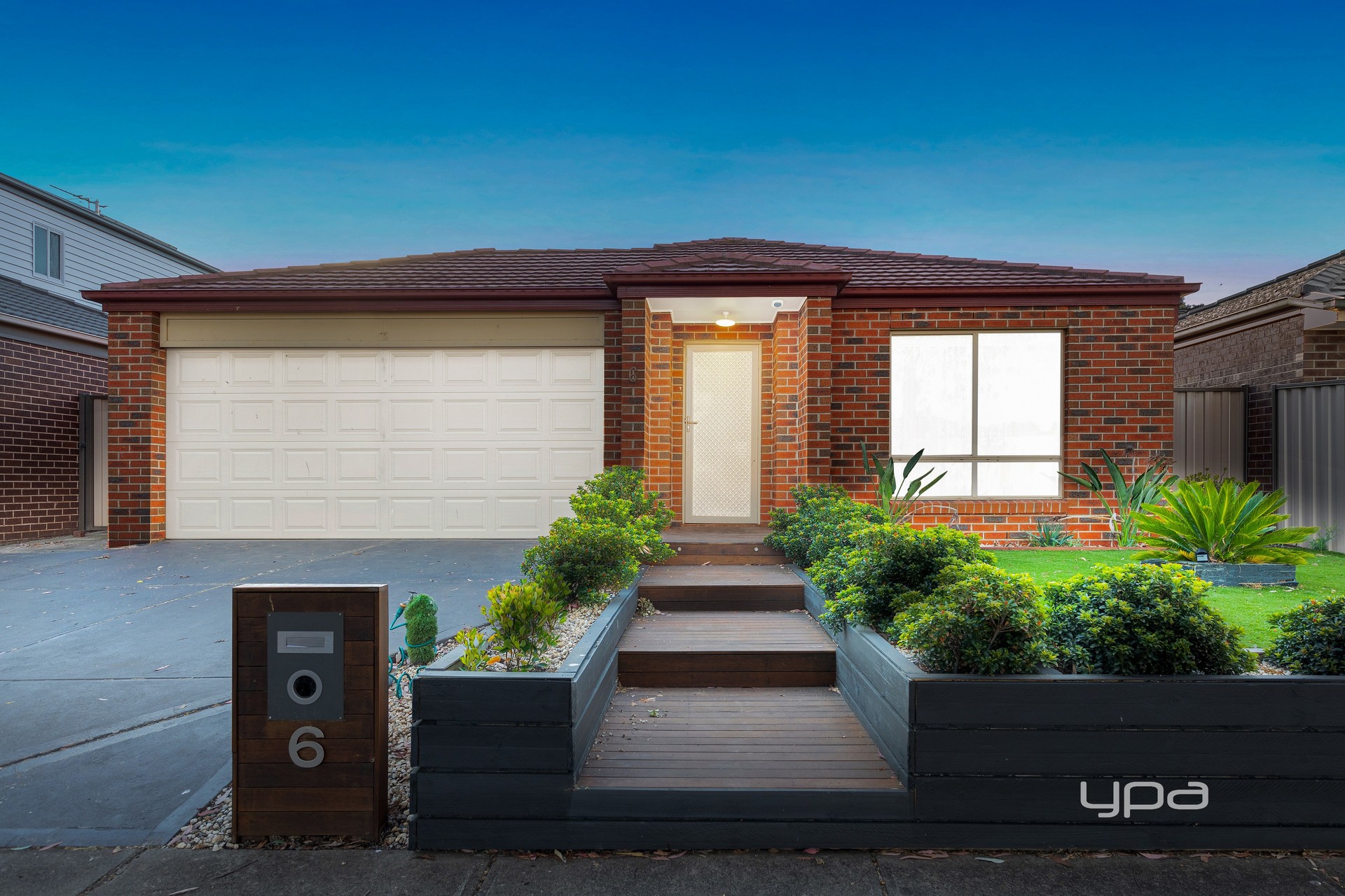 6 IRONBARK GR, BURNSIDE HEIGHTS VIC 3023, 0 habitaciones, 0 baños, House