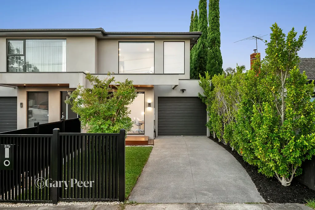 Bentleigh East 4ห้องนอน Contemporary family excellence with space, light & timeless style