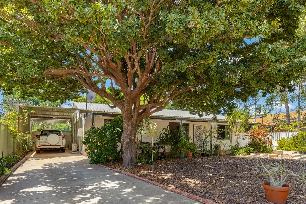 Cable Beach 3Habitaciones CHARACTER CABLE BEACH COTTAGE WITH SPACE, PARKING & FUTURE POTENTIAL
