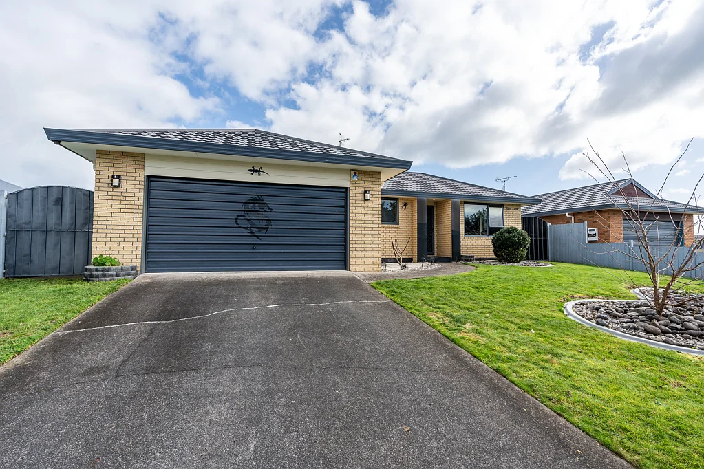 Nawton 3ਬੈੱਡਰੂਮ 3 Bed,Brick Beauty