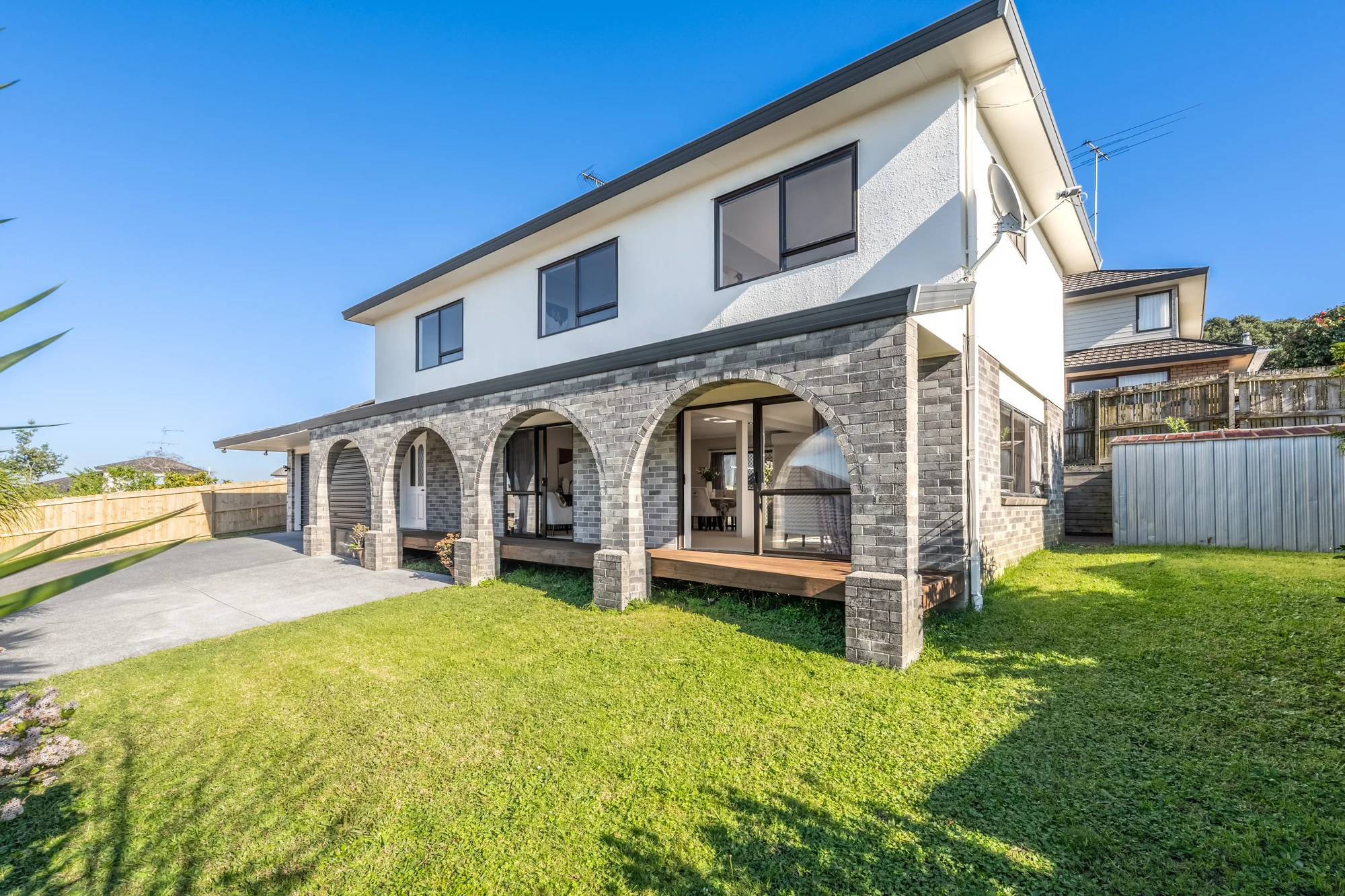 Botany Downs 4Kwarto Last chance to view! Auction 6pm, Tues 28 July!