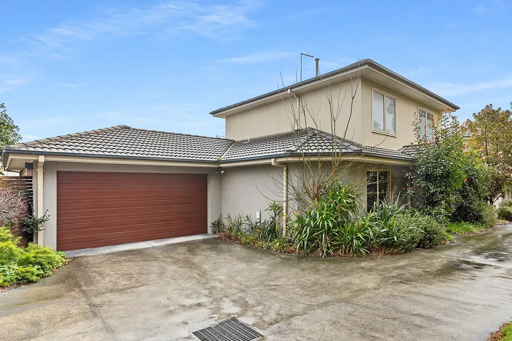 Frankston 3બેડરૂમ Refined Beachside Lifestyle on Frankston CBD Fringe