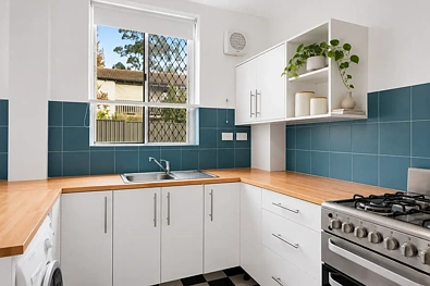 West Leederville 2Zimmer NO STRATA FEES TO PAY FOR TWO YEARS!