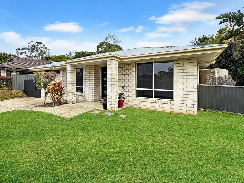 Spacious 4-Bedroom Family Home Plus Self-Contained Retreat