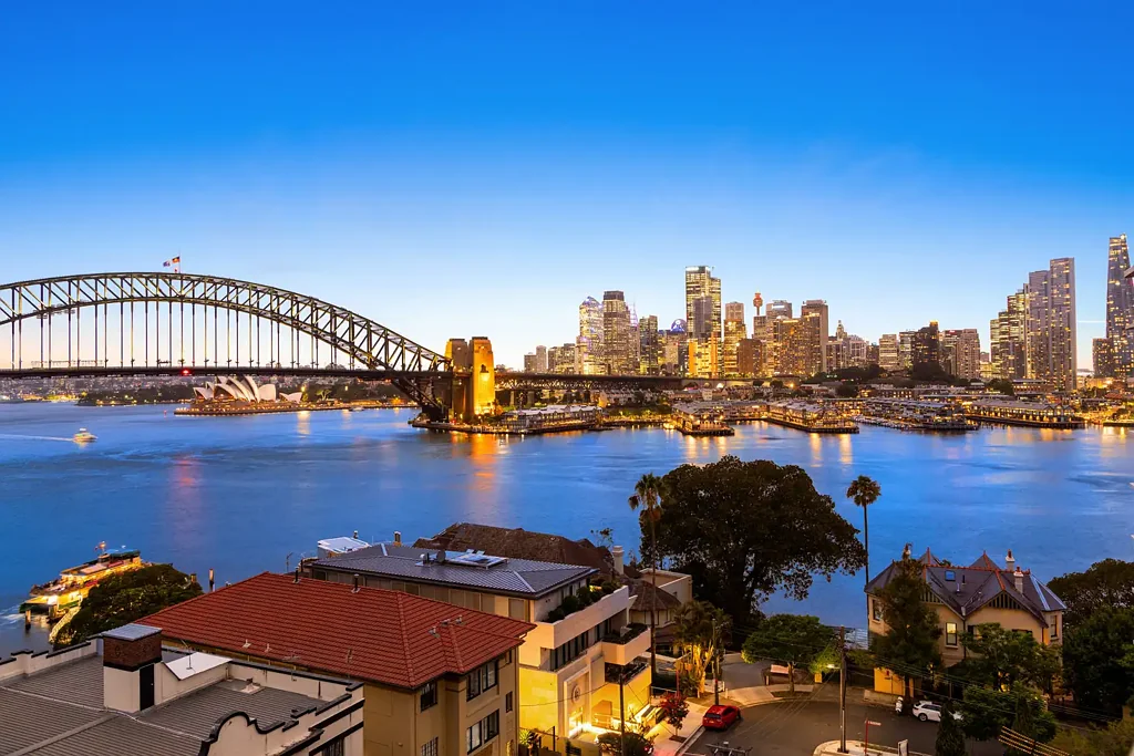 17/8-10 East Crescent Street, Mcmahons Point, NSW 2060