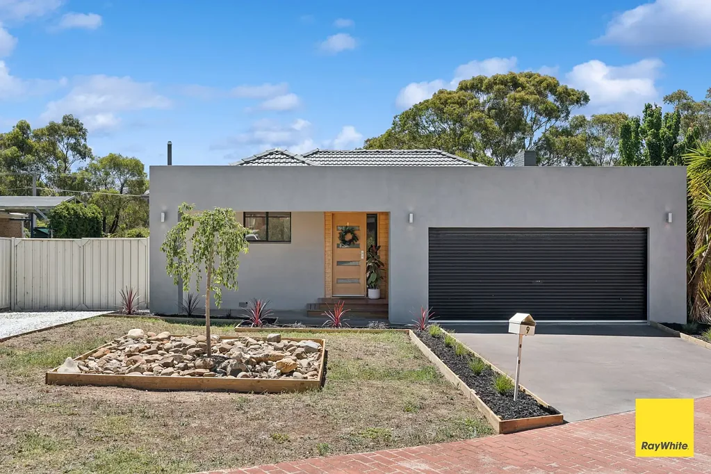 9 Garnet Court, Kangaroo Flat, VIC 3555