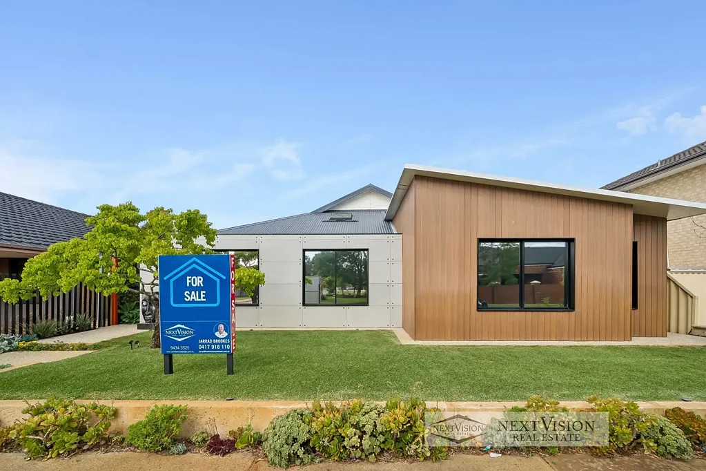 6 Halcyon Way, Atwell, WA 6164