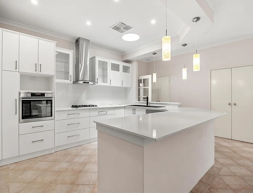8B Davilak Crescent, Manning, South East Perth, 4房, 2浴, House