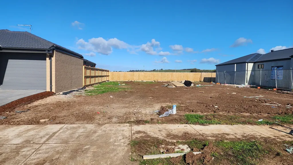 Lara Premium Titled Land For Sale - Close to Schools, Shopping Centre & Transport - Ready to Build..!!!