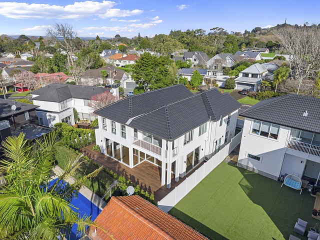 19 Korau Road, Greenlane, Auckland City