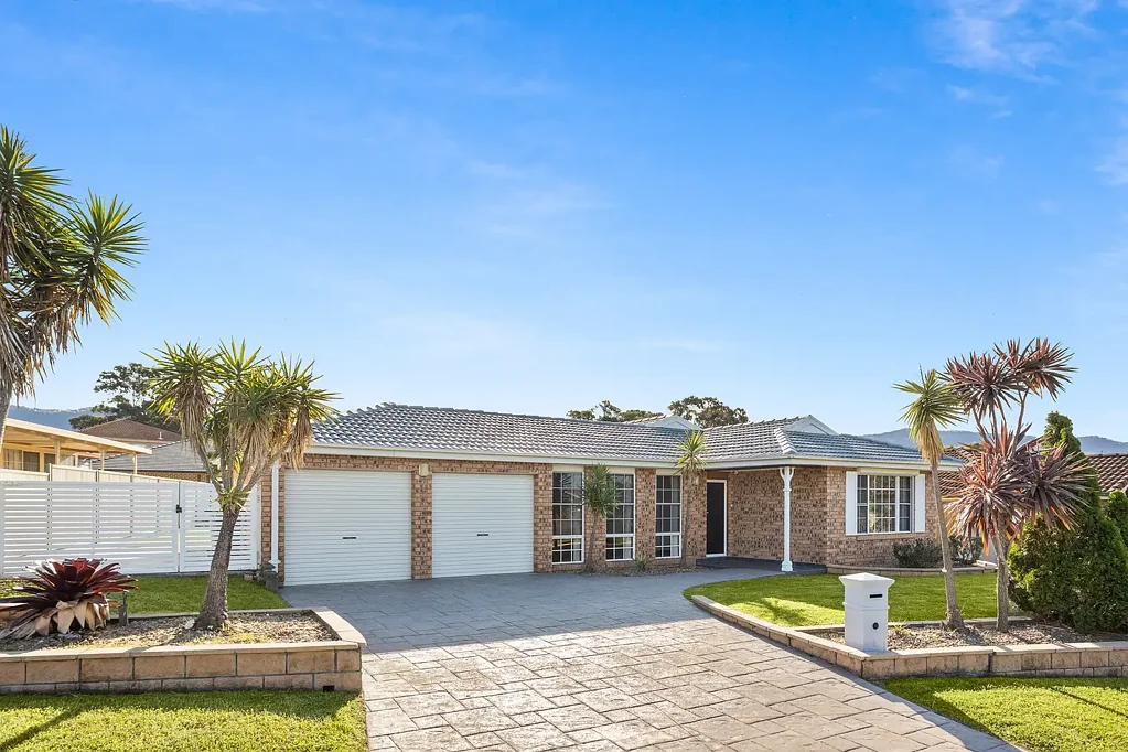 6 Denham Drive, Horsley, NSW 2530