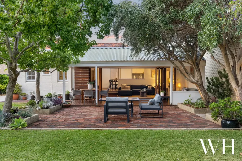 31 Lefroy Road, South Fremantle, WA 6162