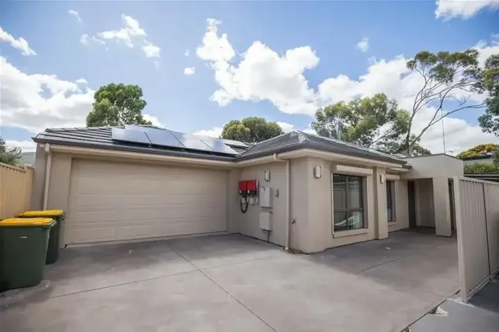 Energy-Efficient Family Living with 10kW Solar