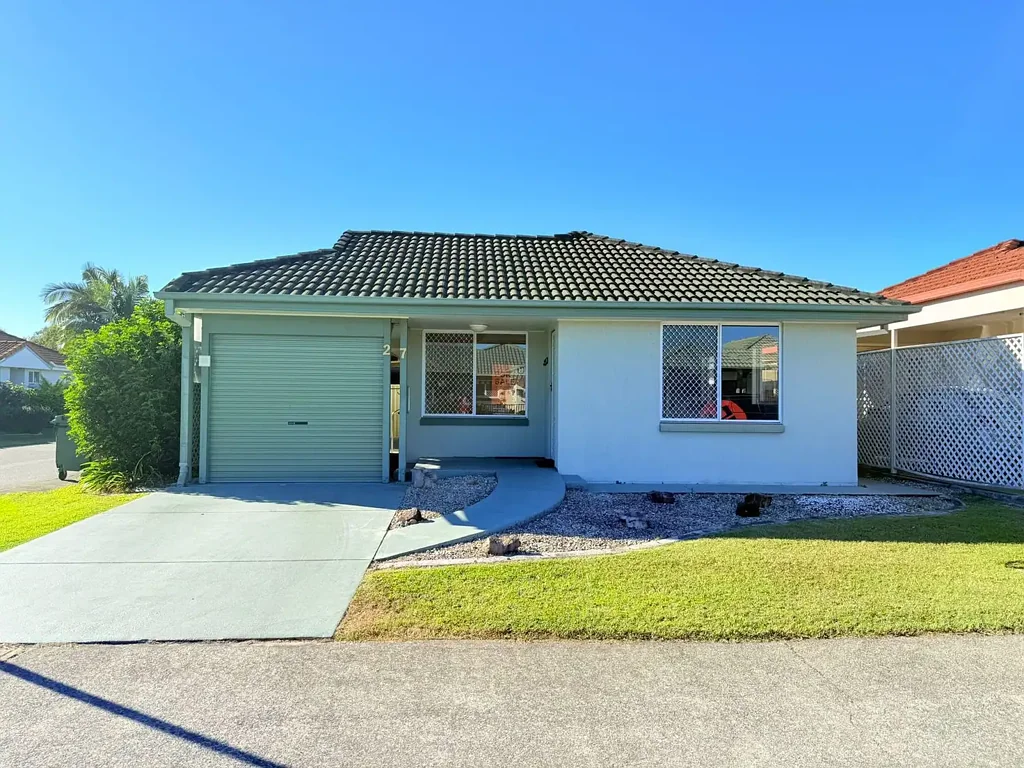 Bethania 2 Bedroom FRESH OPEN PLAN  2 BEDROOM HOME - OVER 50'S LIFESTYLE LIVING - GATED COMPLEX