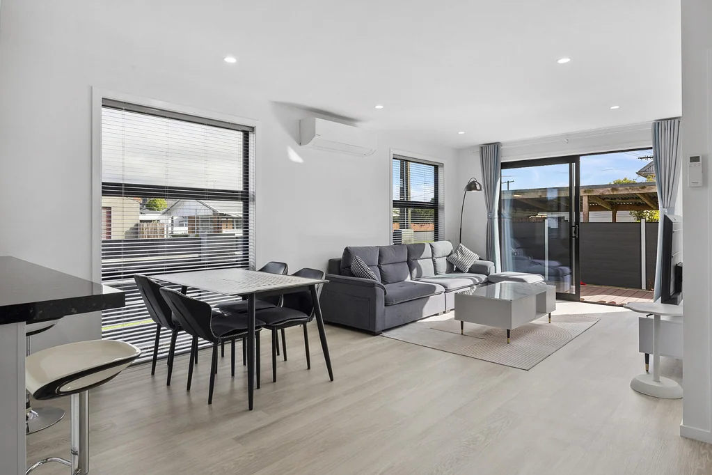 Saint Kilda 2房  Crafted for quality living close to the beach