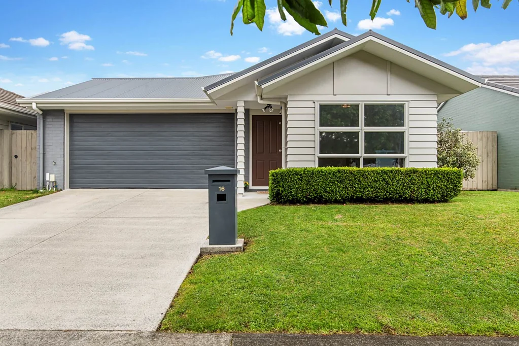 16 Poaka Avenue, Takanini, Papakura, Auckland