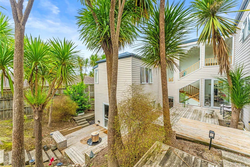 2/18 Orton Street, Glenfield, North Shore City, Auckland
