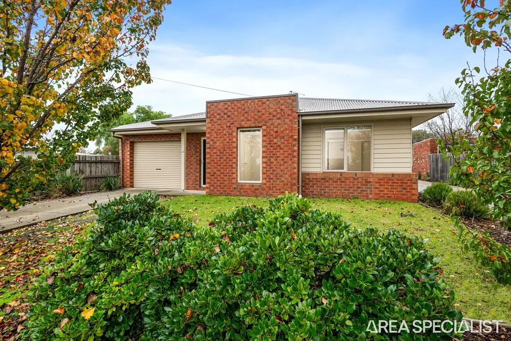 3 Bedrooms and 2 Bathrooms in a quiet location.